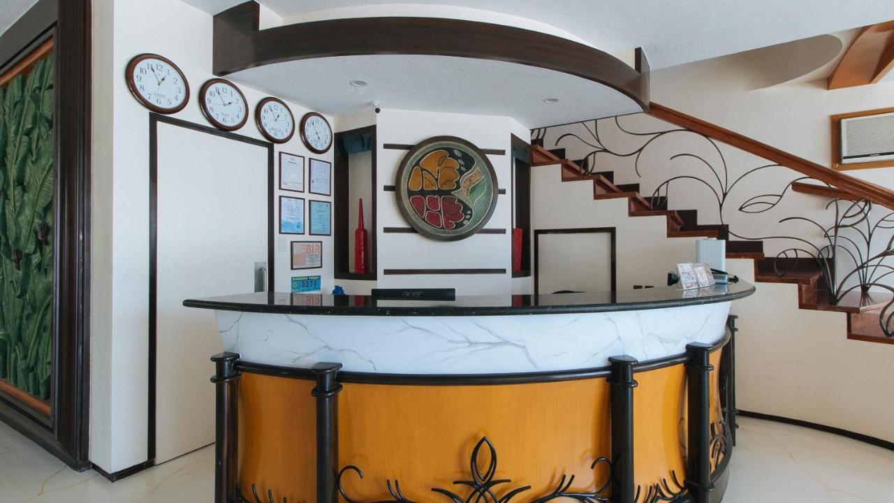 Reddoorz Premium @ Nick Hotel Gerona Tarlac Tarlac City Exterior foto
