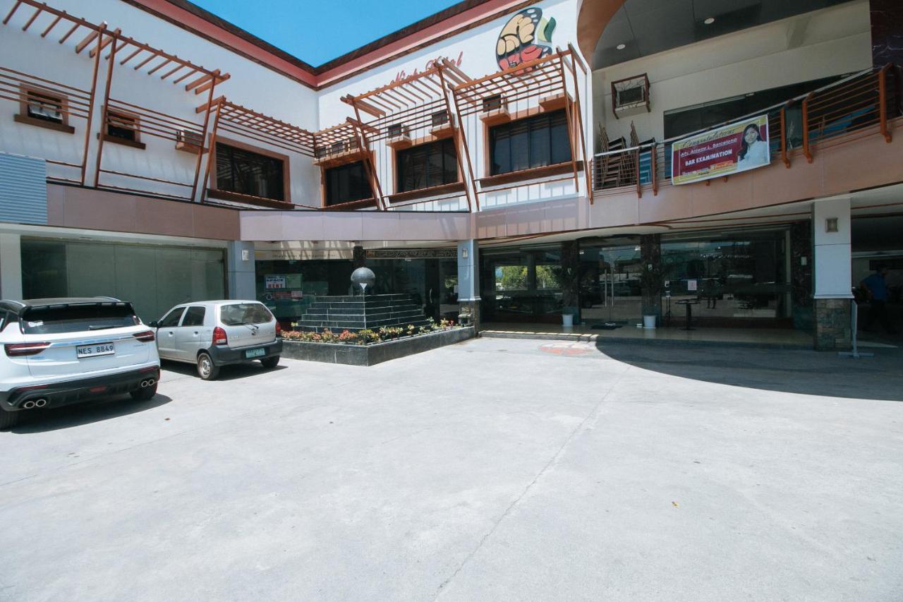 Reddoorz Premium @ Nick Hotel Gerona Tarlac Tarlac City Exterior foto