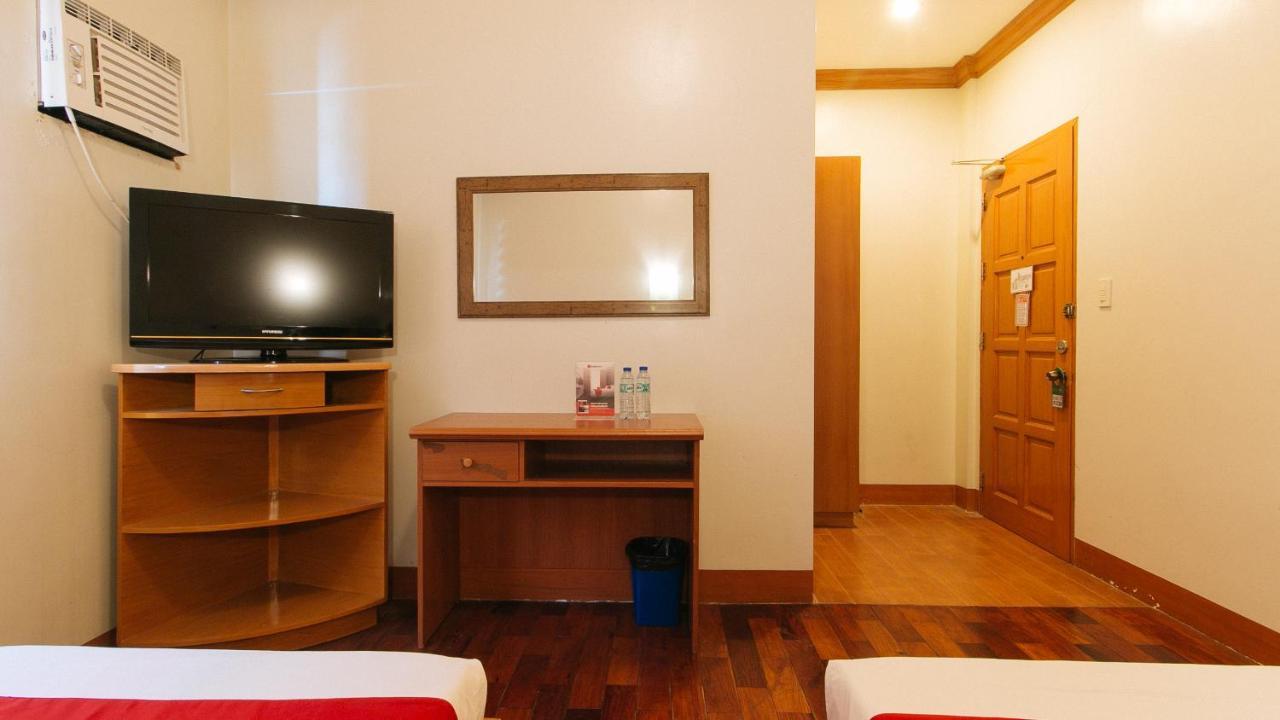Reddoorz Premium @ Nick Hotel Gerona Tarlac Tarlac City Exterior foto