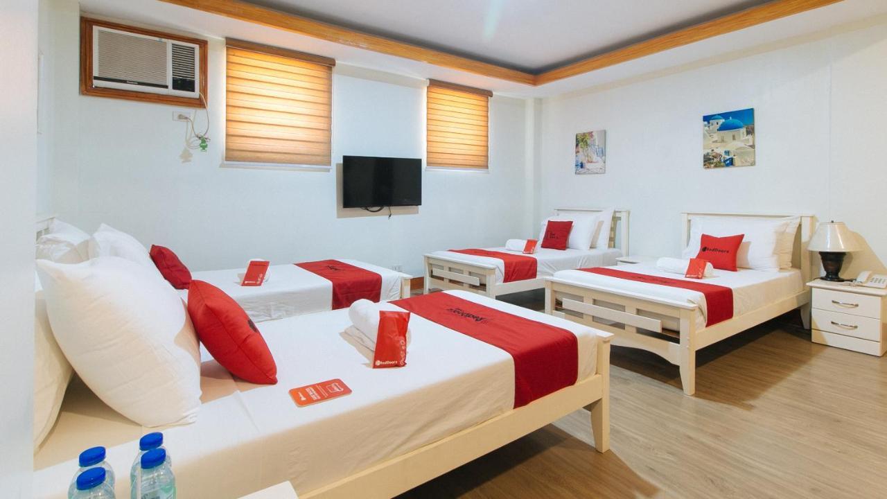Reddoorz Premium @ Nick Hotel Gerona Tarlac Tarlac City Exterior foto