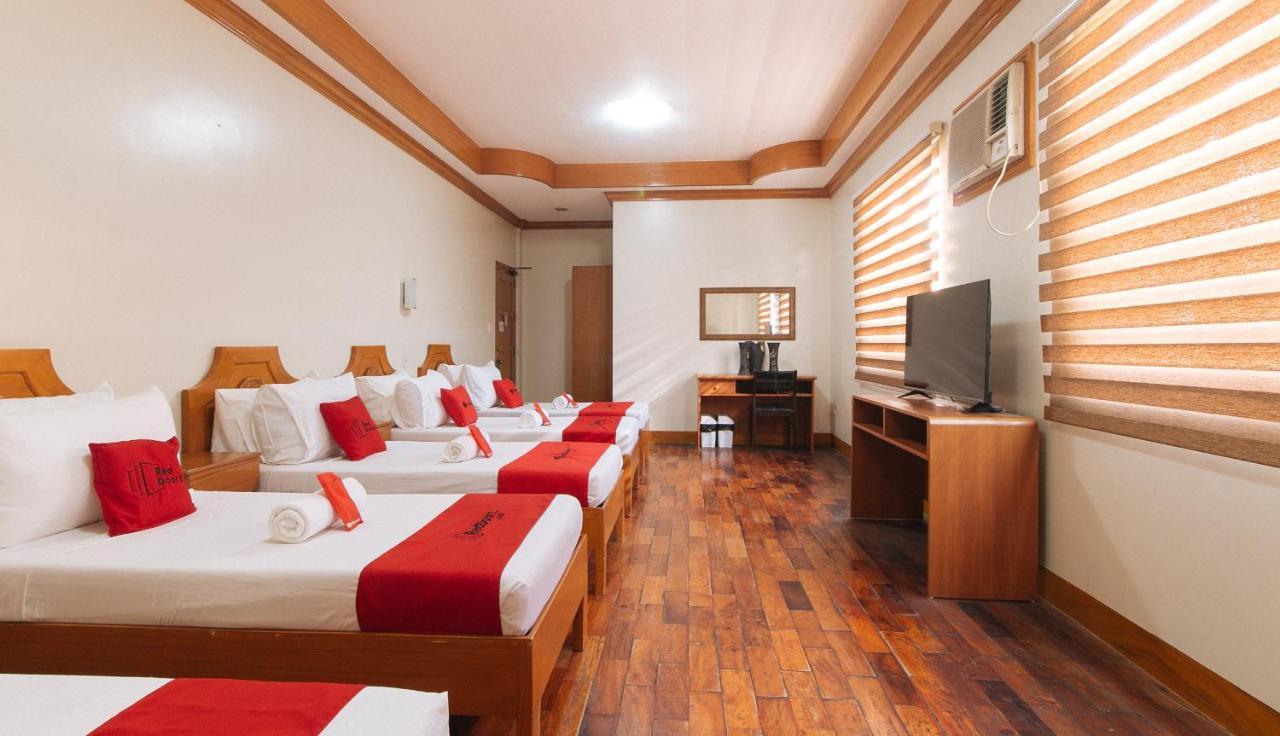 Reddoorz Premium @ Nick Hotel Gerona Tarlac Tarlac City Exterior foto