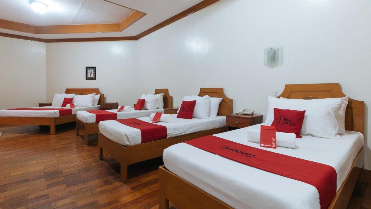 Reddoorz Premium @ Nick Hotel Gerona Tarlac Tarlac City Exterior foto